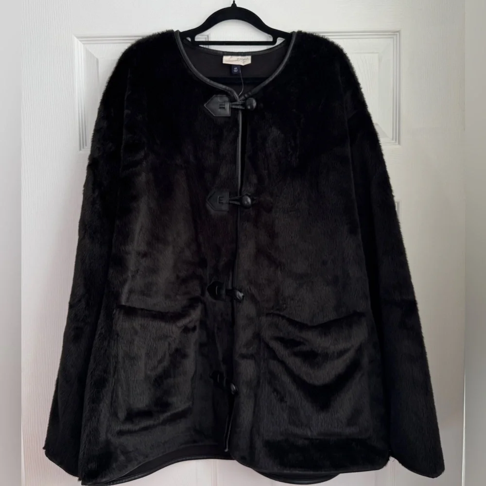 Universal Thread Women's Black Faux Fur Jacket, Size XXL - NWT - Picture 4 of 13